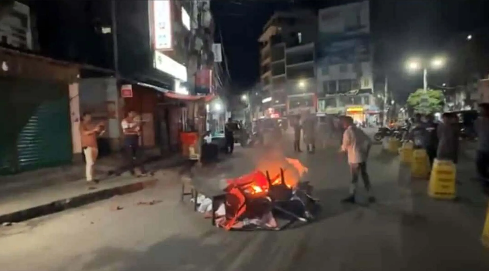 রাজশাহীতে জাতীয় পার্টির কার্যালয়ে হামলা